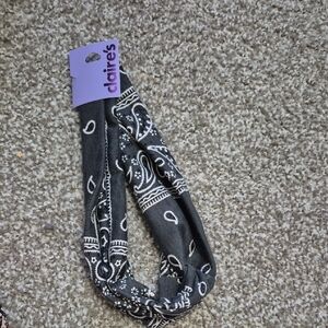 Claire's Black and White Bandana-Print Stretch Headband